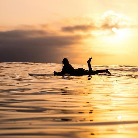Caruma Surf Hostel Матозиньюш Экстерьер фото