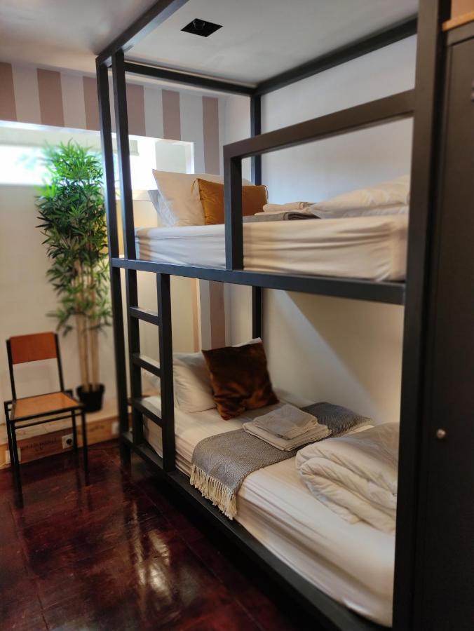 Caruma Surf Hostel Матозиньюш Экстерьер фото