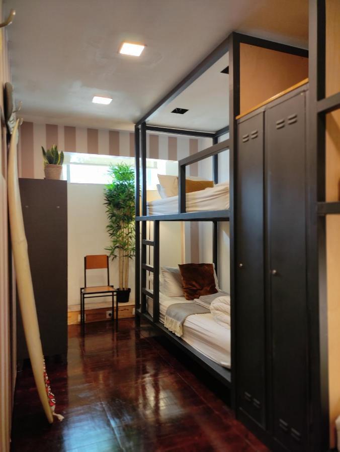 Caruma Surf Hostel Матозиньюш Экстерьер фото