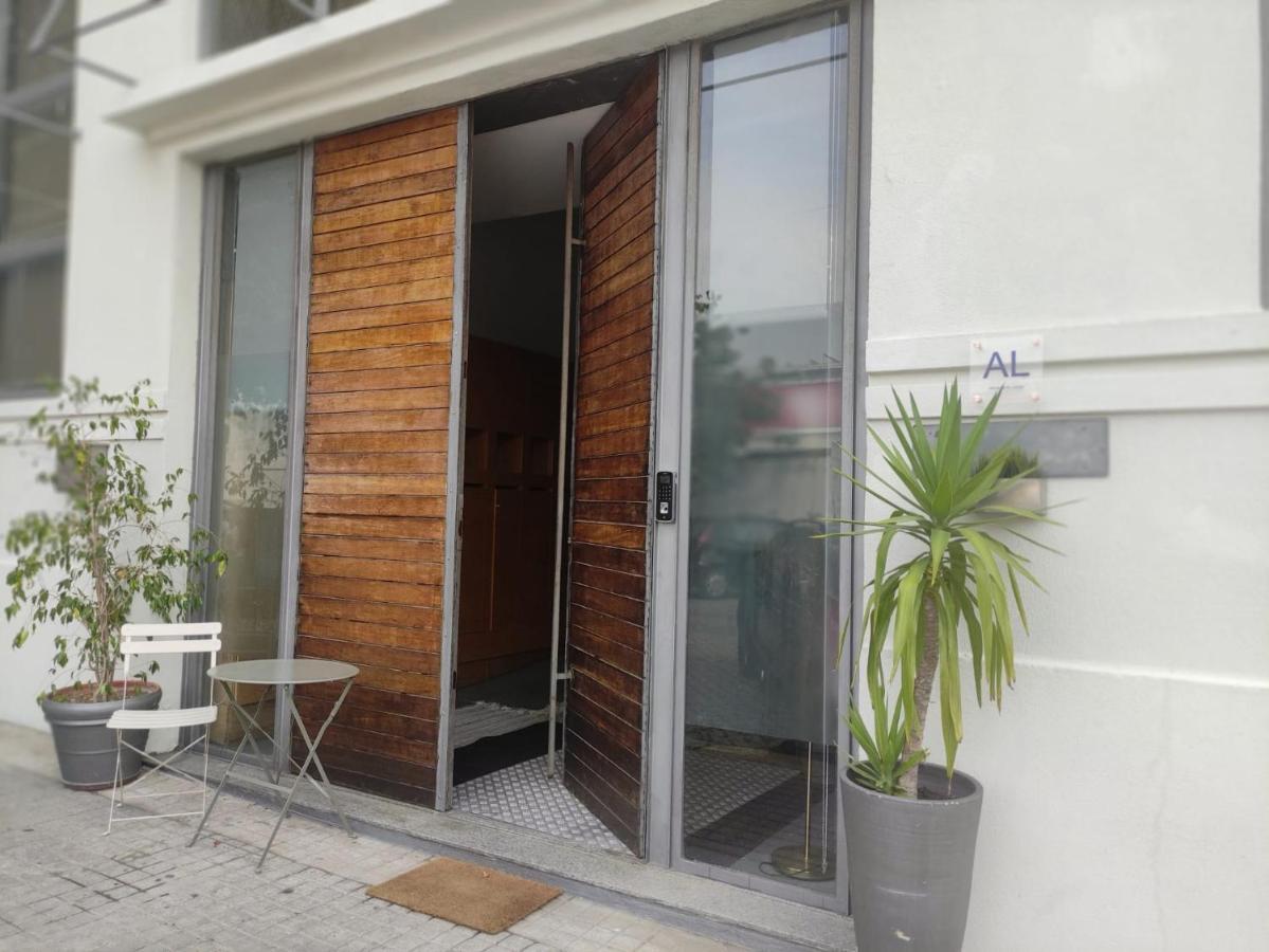 Caruma Surf Hostel Матозиньюш Экстерьер фото