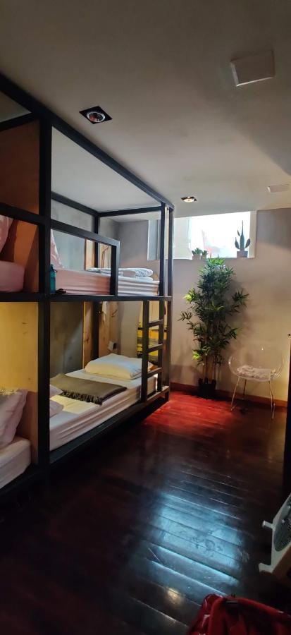Caruma Surf Hostel Матозиньюш Экстерьер фото